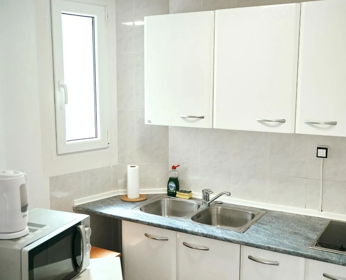 Lagom Apartments New, 5 Min Walk From The Sea Lloret de Mar Hostel