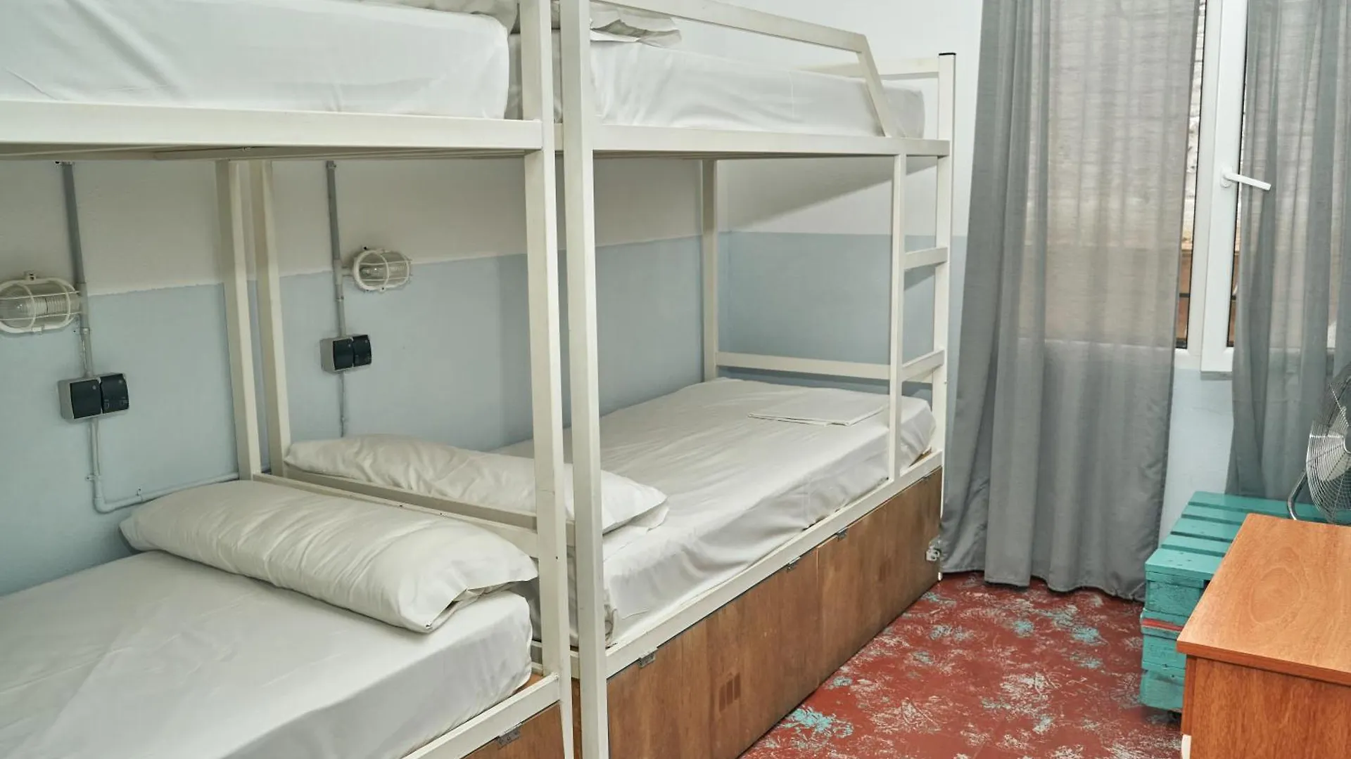 Lagom Apartments New, 5 Min Walk From The Sea Lloret de Mar Hostel